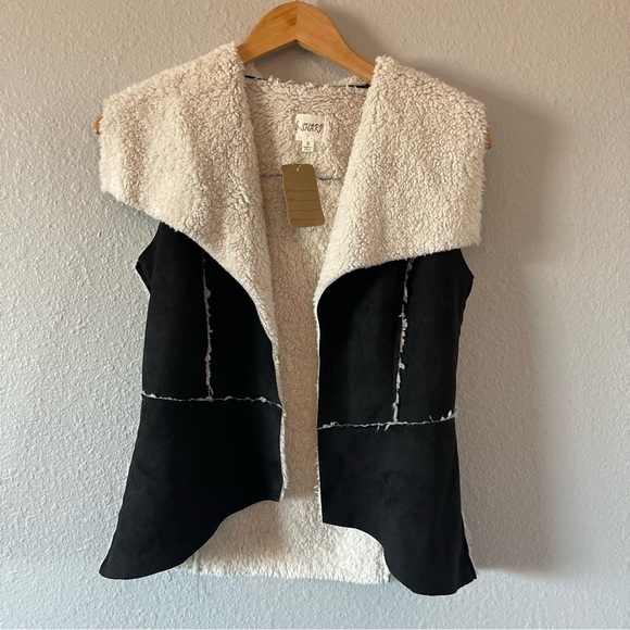 NWT B-Sharp Faux Suede Sherpa Fall Vest Black Cream Sleeveless Jacket Size Small - Picture 1 of 5